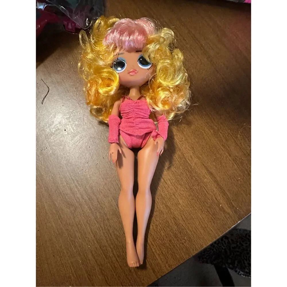LOL Surprise OMG Movie Magic Studios 9 inch Fashion Doll Used